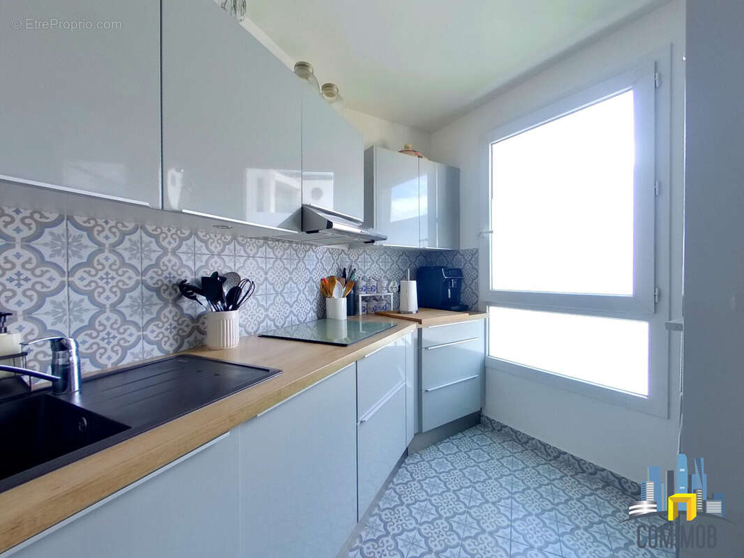Appartement à COURBEVOIE
