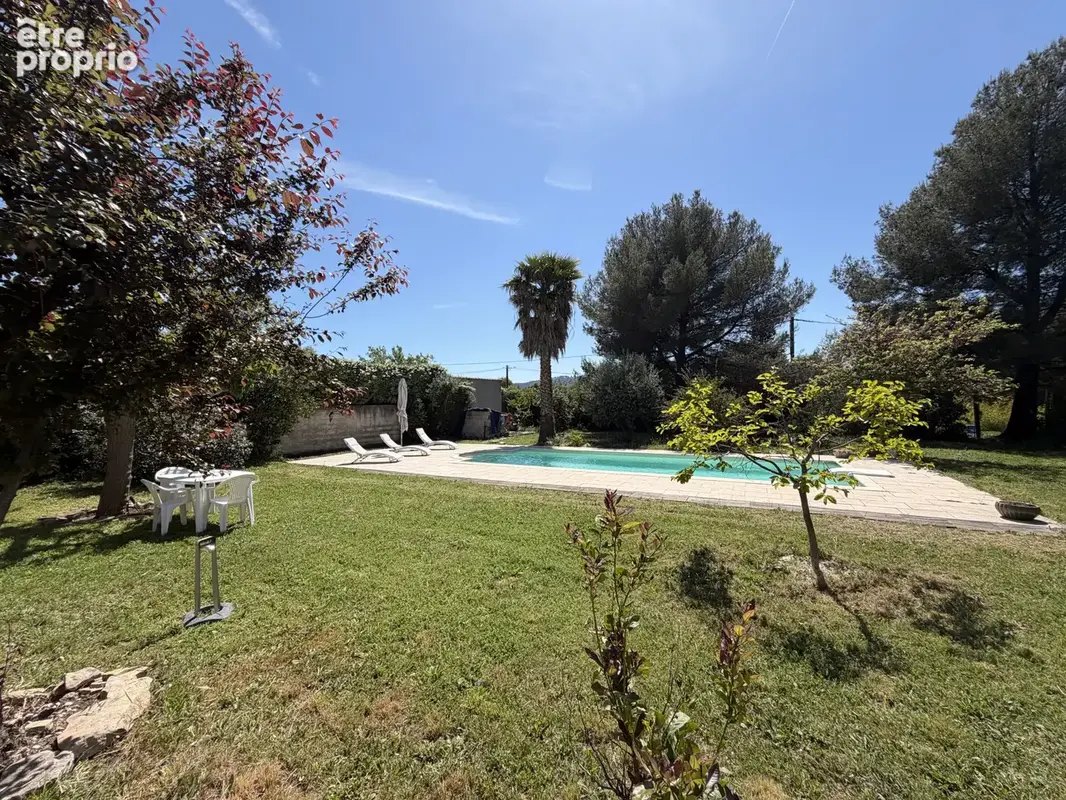 A vendre - le beausset-  villa de charme 119 m2 - photo 5