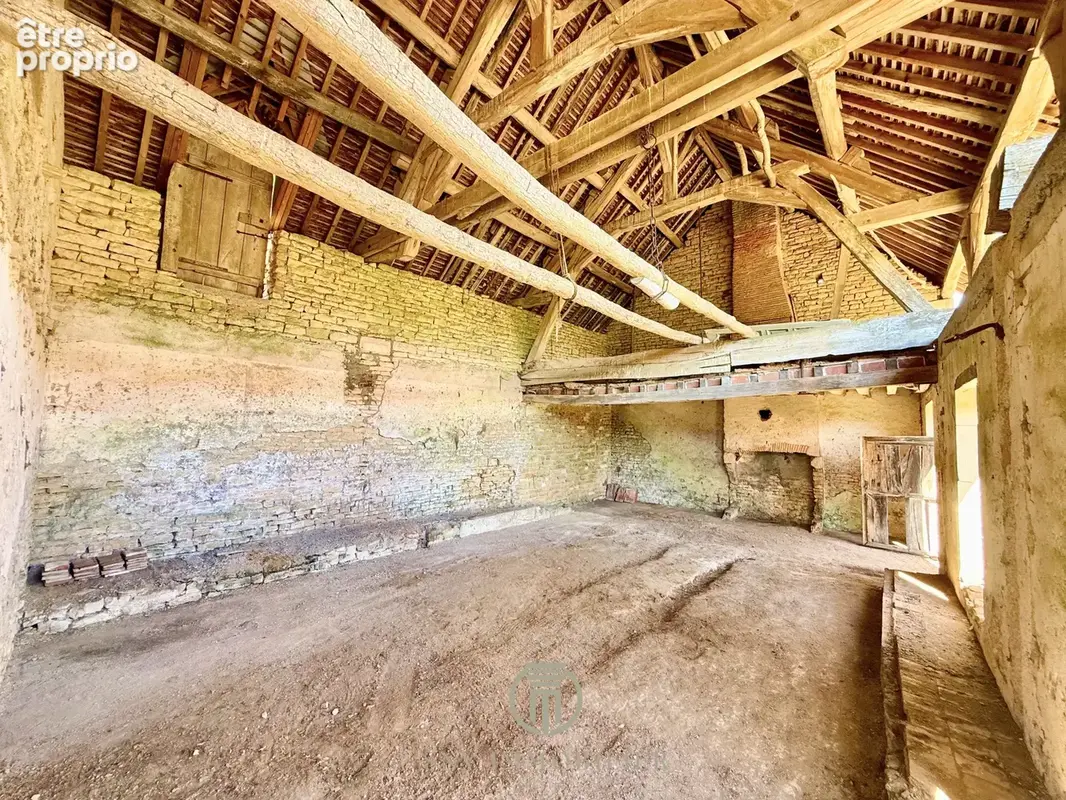 Propriété rare avec maison de maître, corps de fermé loué, tourelle et de nombreuses dépendances - photo 30