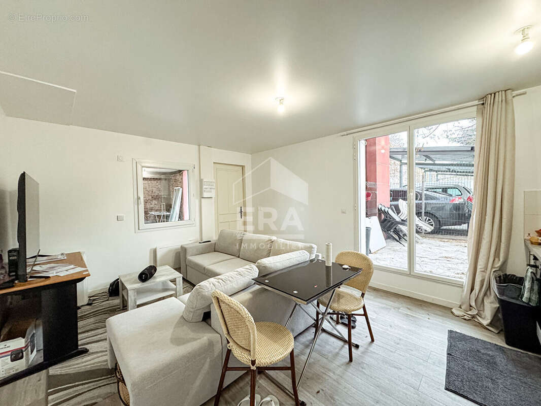 Appartement à SARTROUVILLE