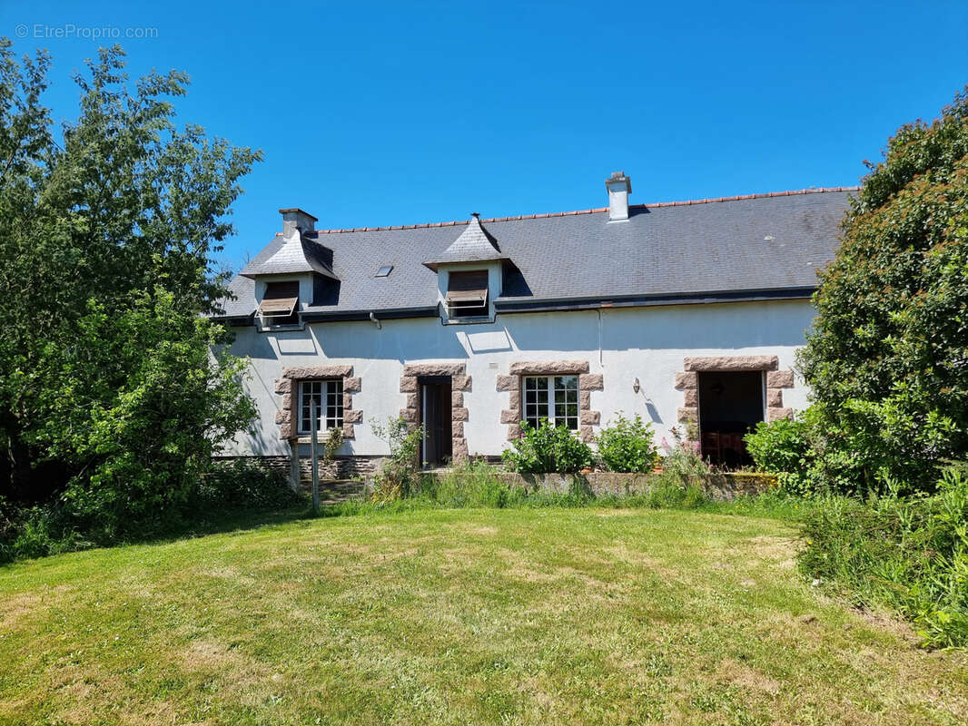 Maison à NOYAL-CHATILLON-SUR-SEICHE