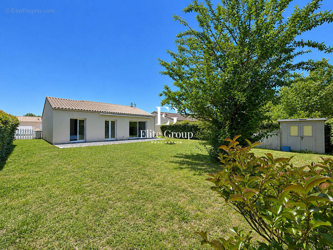 Maison à PORT-DES-BARQUES