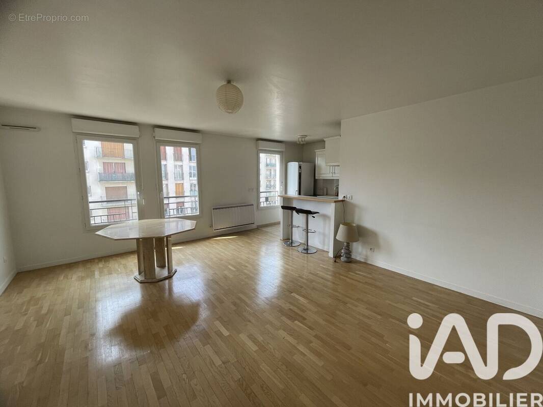 Photo 1 - Appartement à MONTROUGE