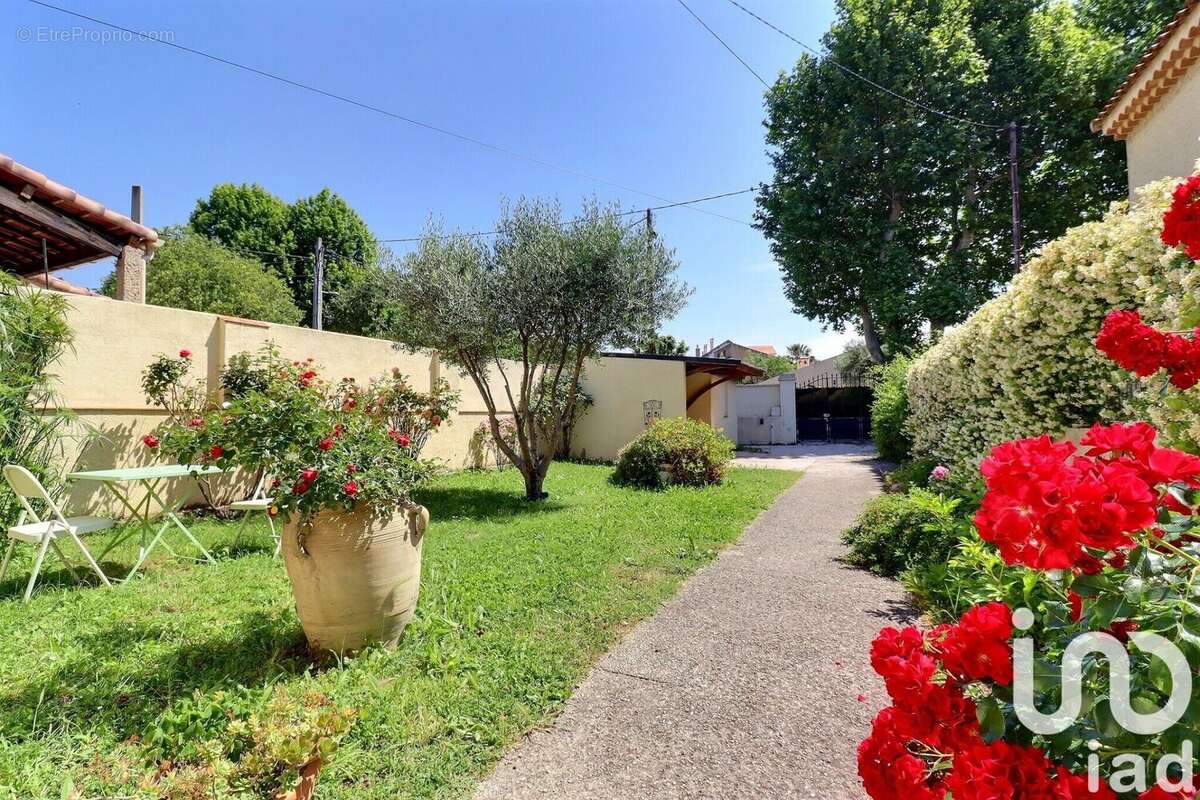 Photo 3 - Maison à MARSEILLE-13E