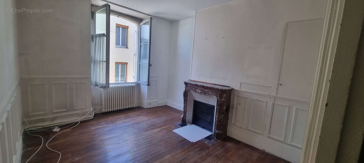 Appartement à ATHIS-MONS