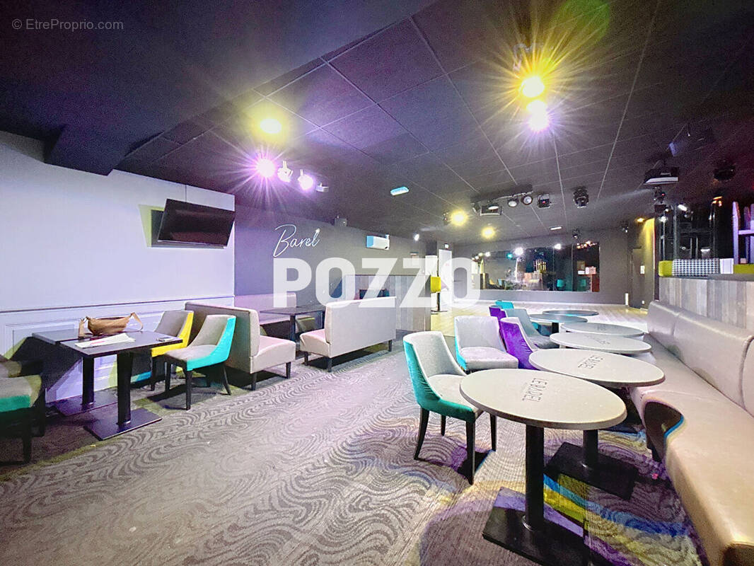 Commerce à AGON-COUTAINVILLE