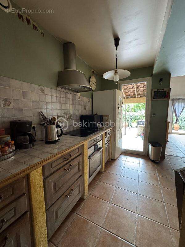 Maison à SAINT-SERIES