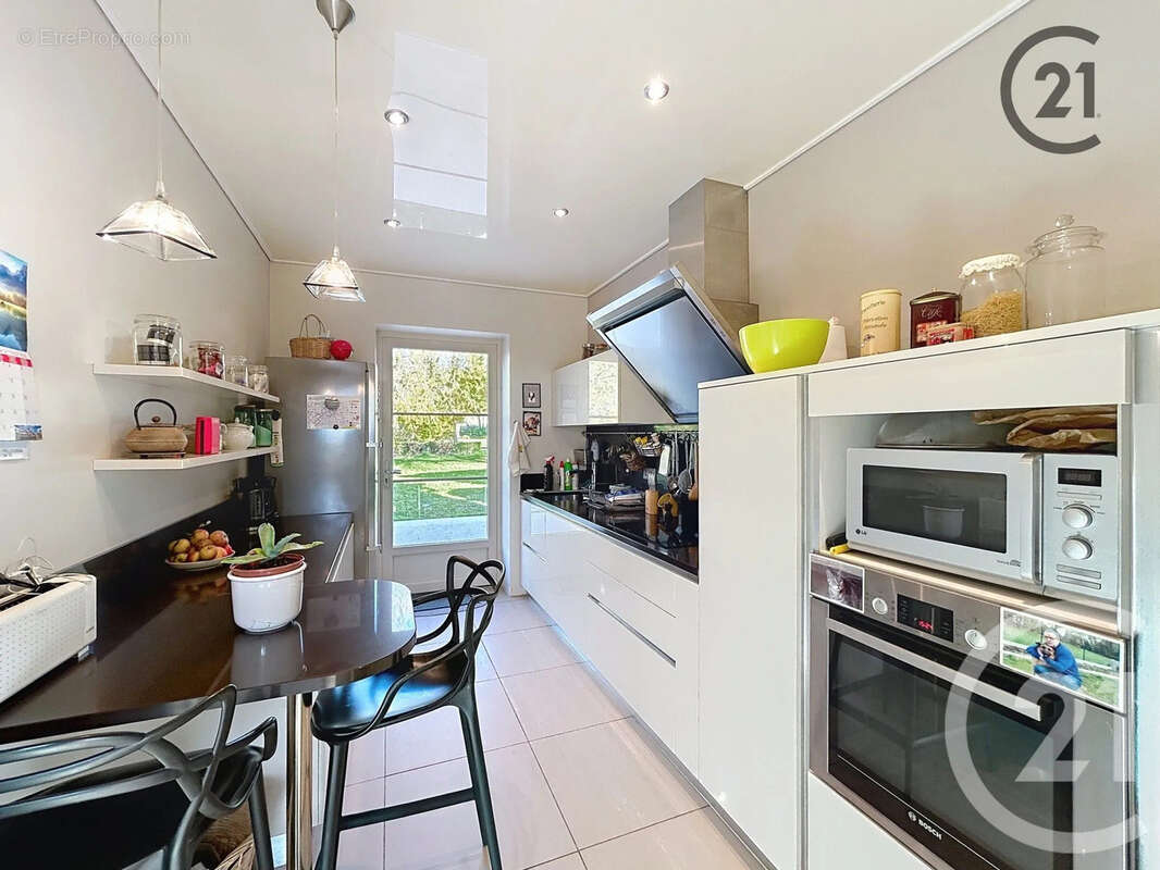 Maison à LAUBRESSEL