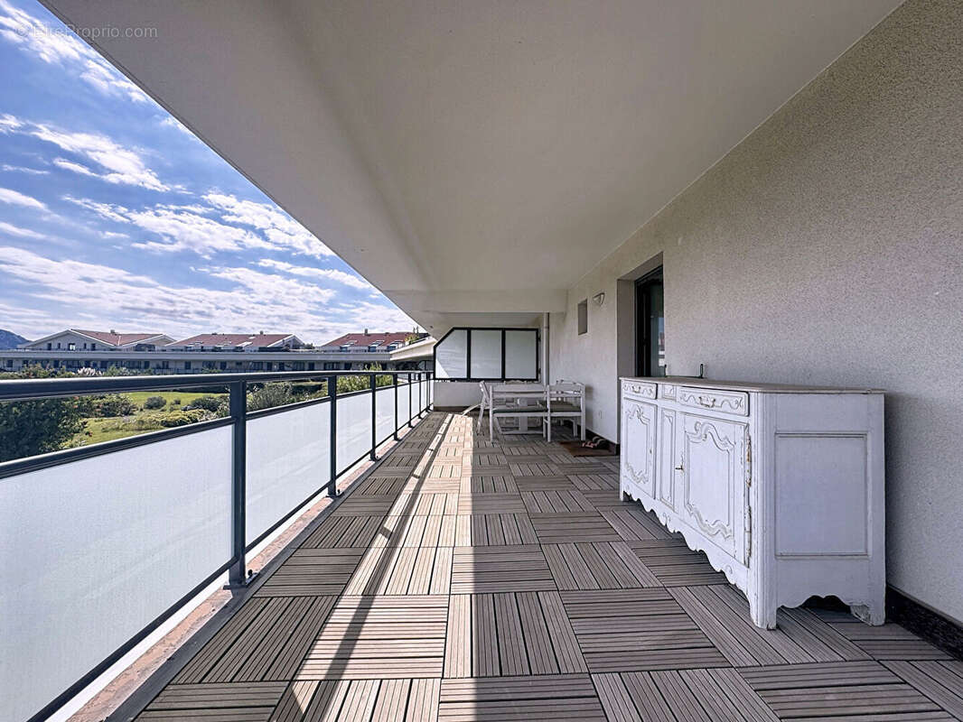 Appartement à MARSEILLE-8E