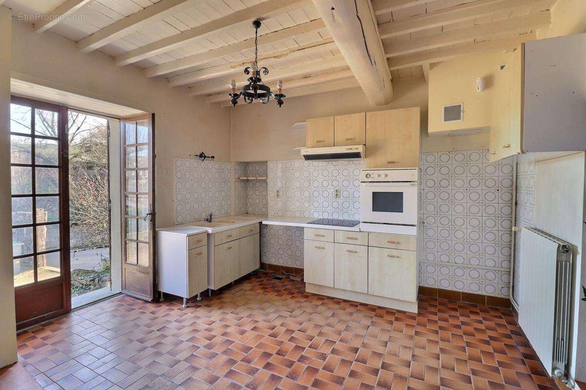 Maison à SAINT-CHEF