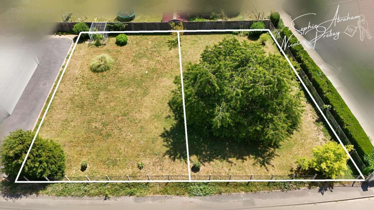 Terrain constructible de 350m² - photo 3