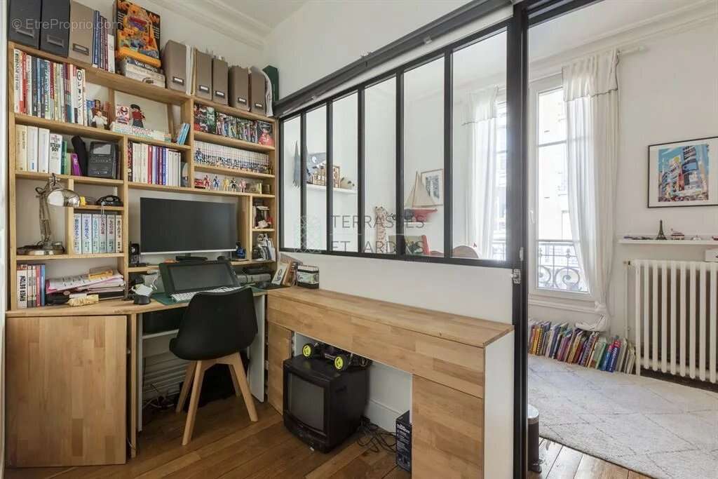 Appartement à PARIS-20E