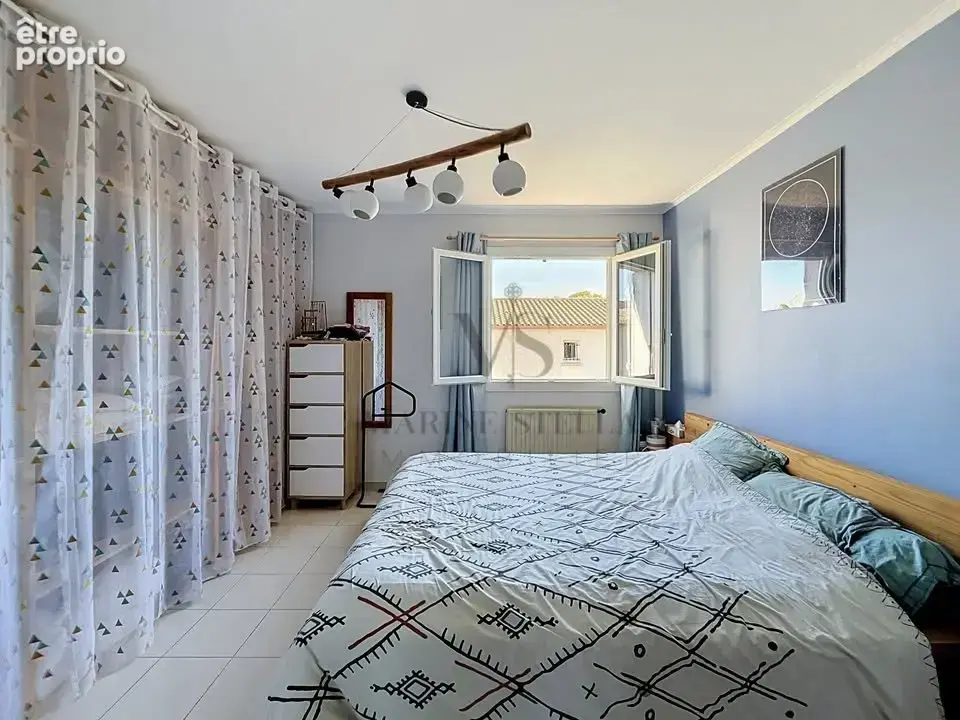 Maison avec piscine en centre-ville de Béziers : 3 chambres, garage et jardin arboré - photo 14