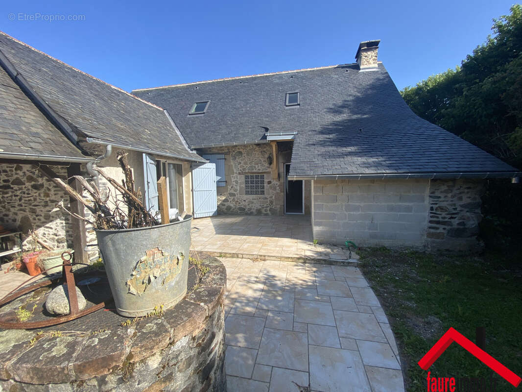 Maison à SAINTE-FEREOLE