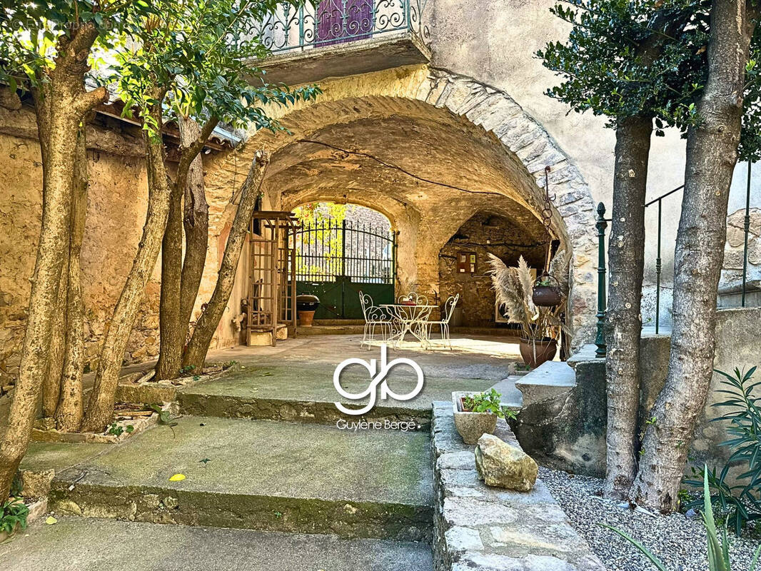 Maison à QUISSAC
