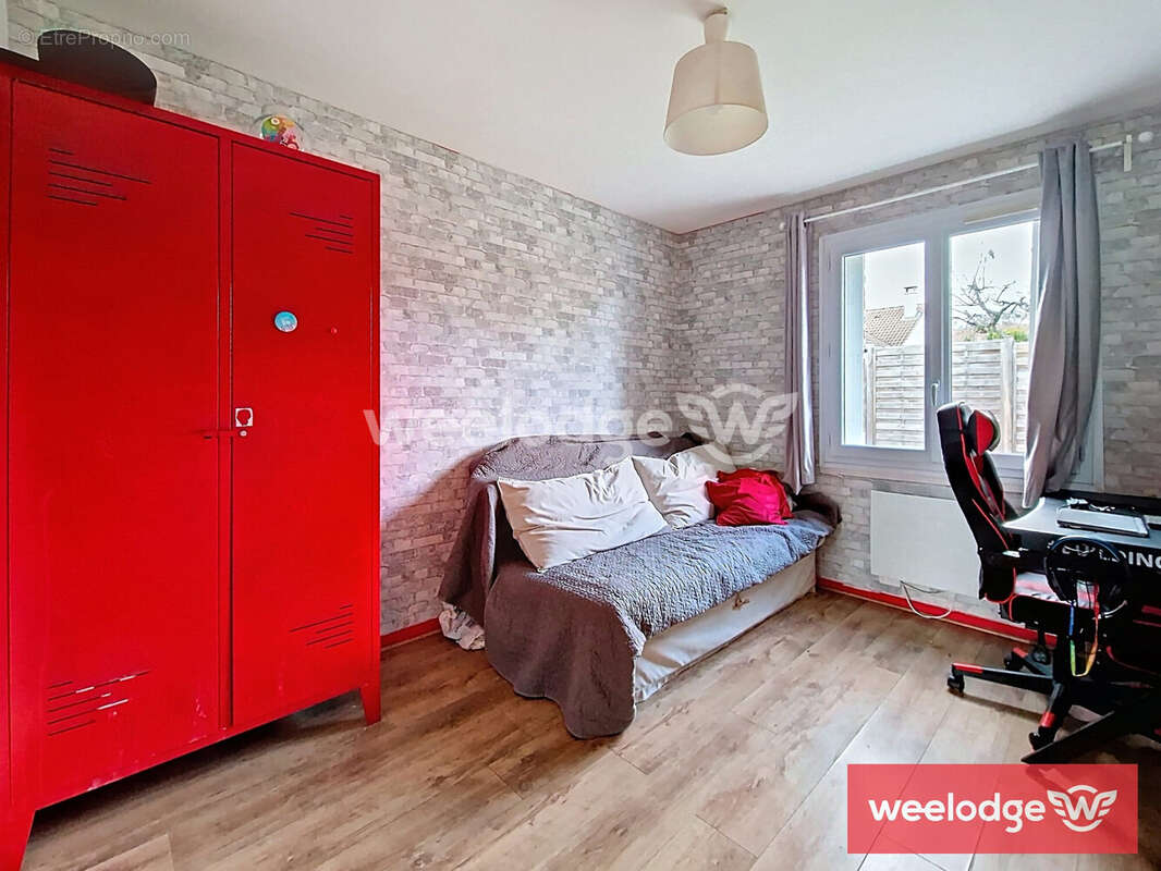 Maison à JOUY-LE-MOUTIER