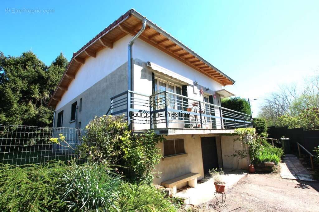 Maison à PONT-DE-VAUX