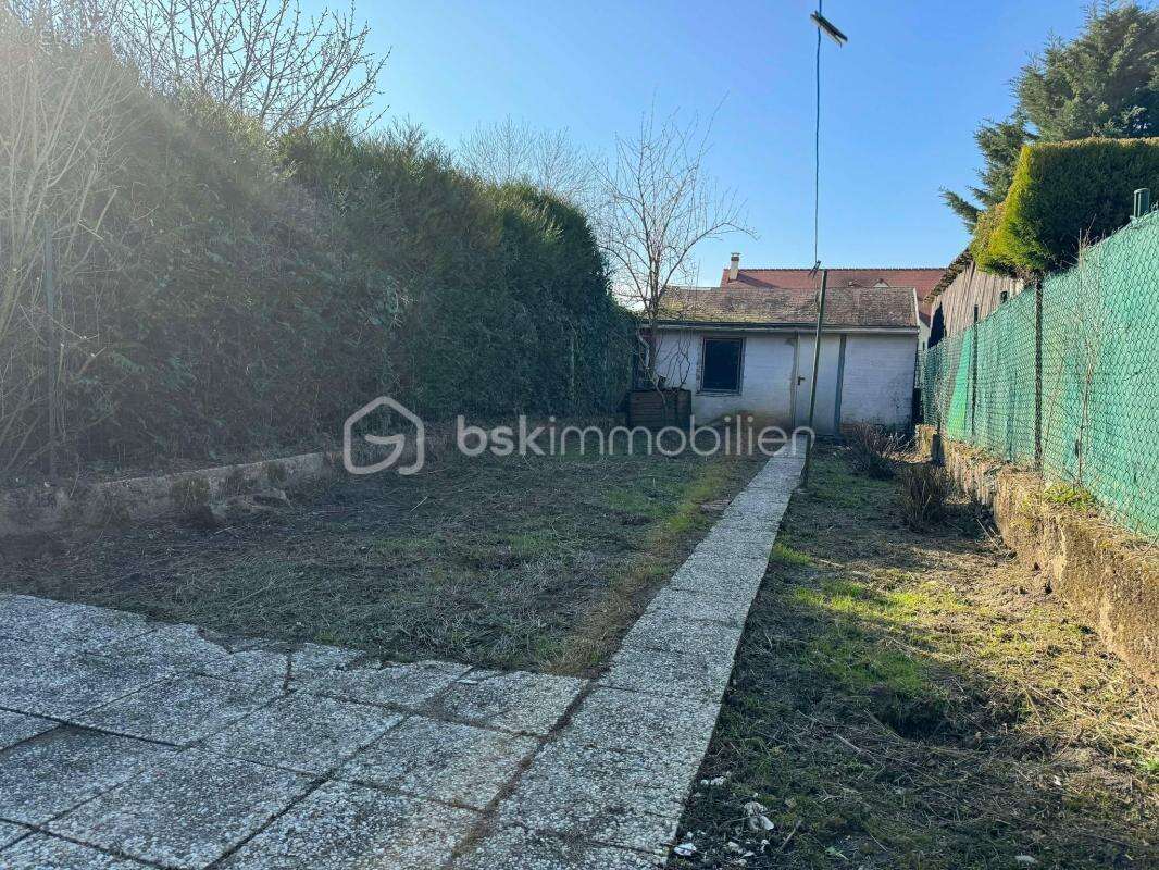 Maison à OZOUER-LE-VOULGIS