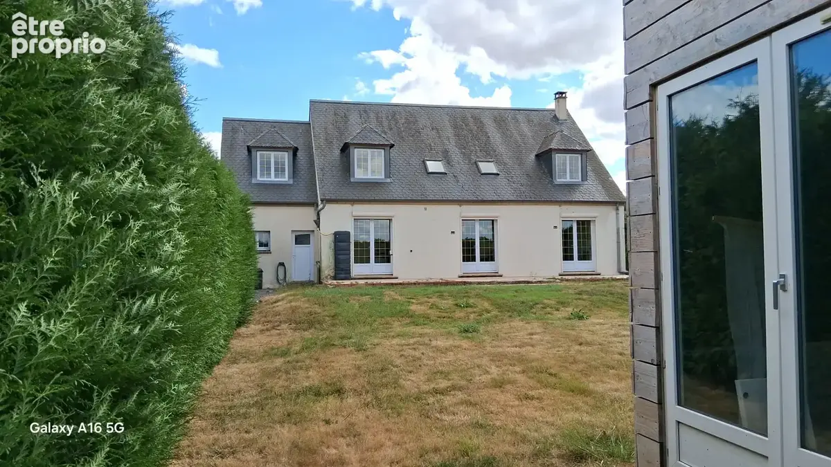 Maison à WIEGE-FATY