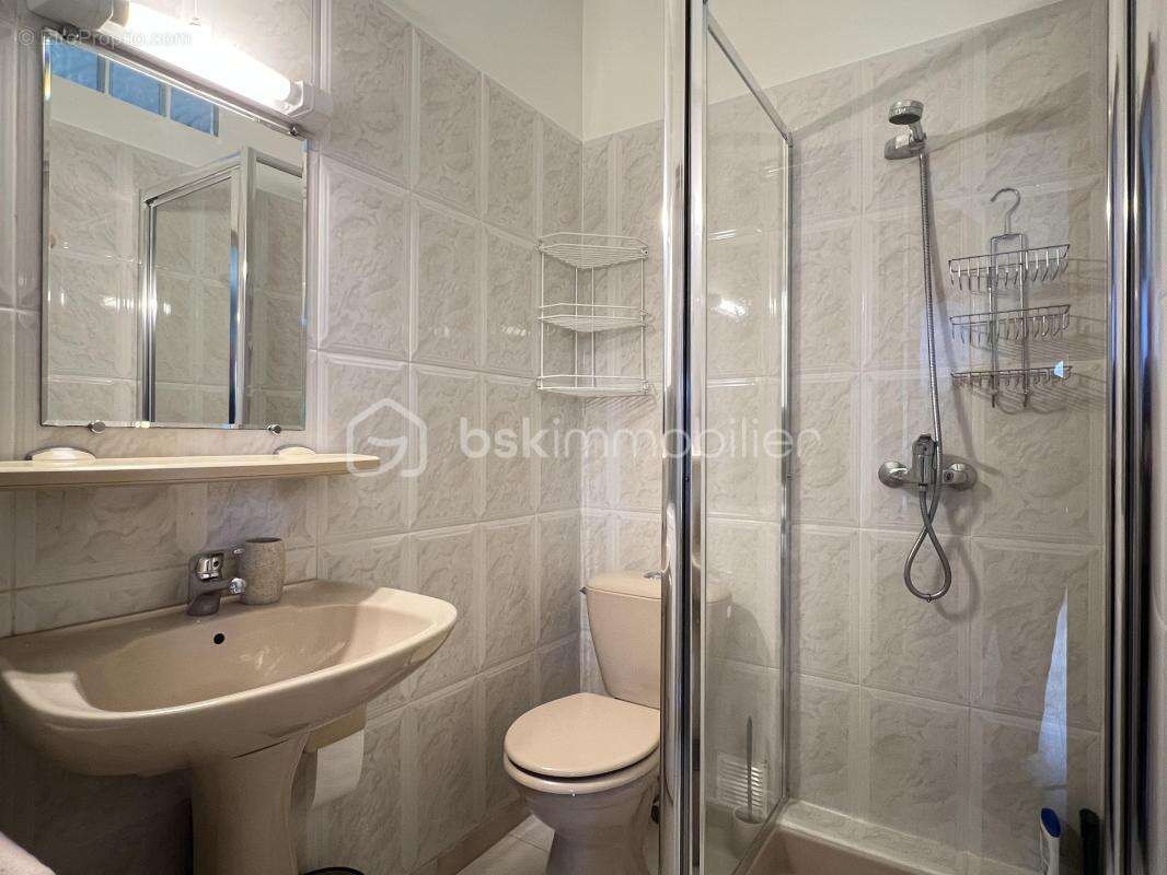 Villa 197,5 m2 habitables avec piscine et terrain de 3583 m2 - photo 17