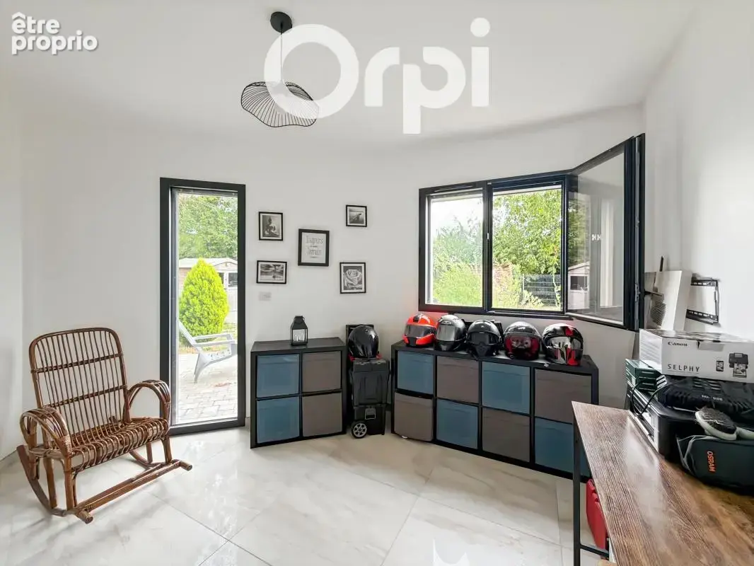Maison À Vendre-Plain Pied-5 chambres à 5 mins d'Estrées Saint Denis - photo 8