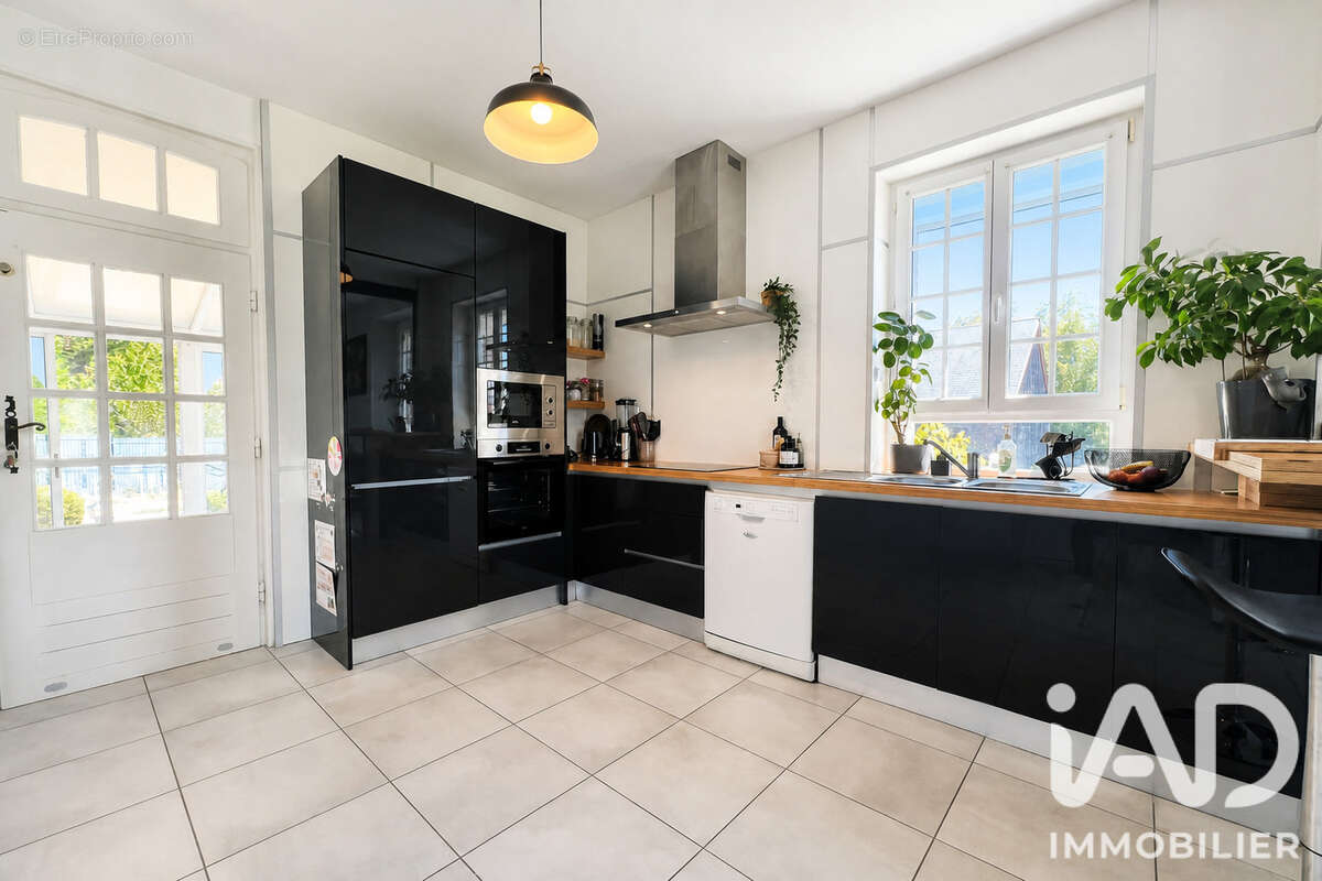 Maison 115 m² à La Ferte-Saint-Aubin  - photo 4