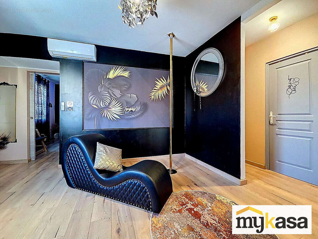 Commerce à FOS-SUR-MER