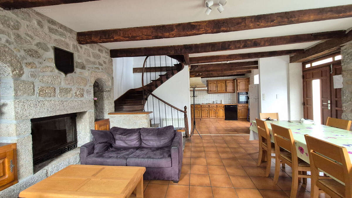 Maison à FLORENTIN-LA-CAPELLE