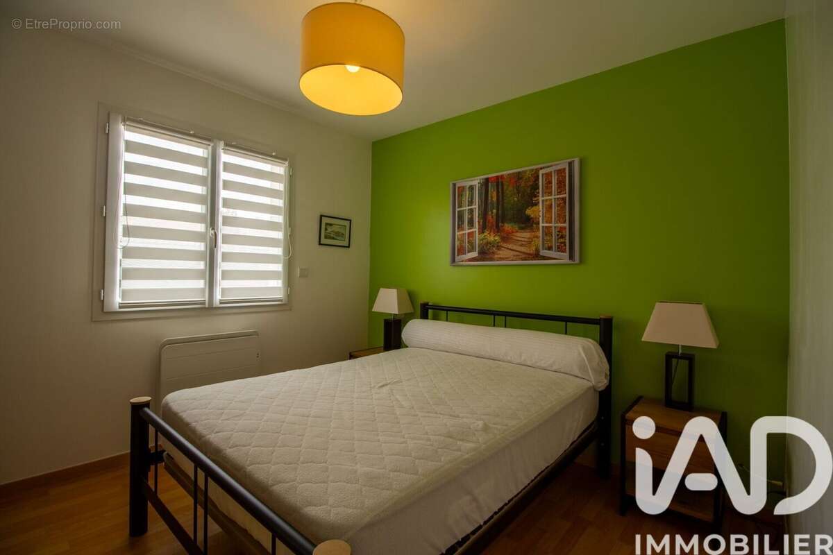 Maison 114 m² à Saint-Paul-En-Born  - photo 7