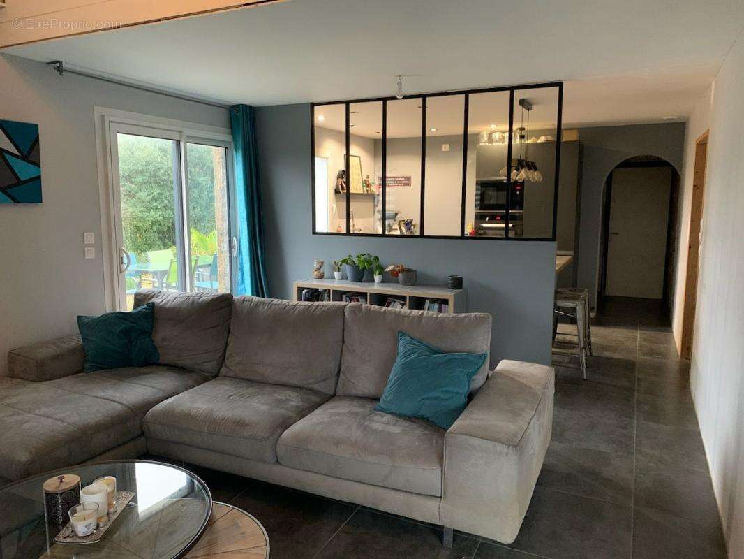 Maison à PLOUGONVEN