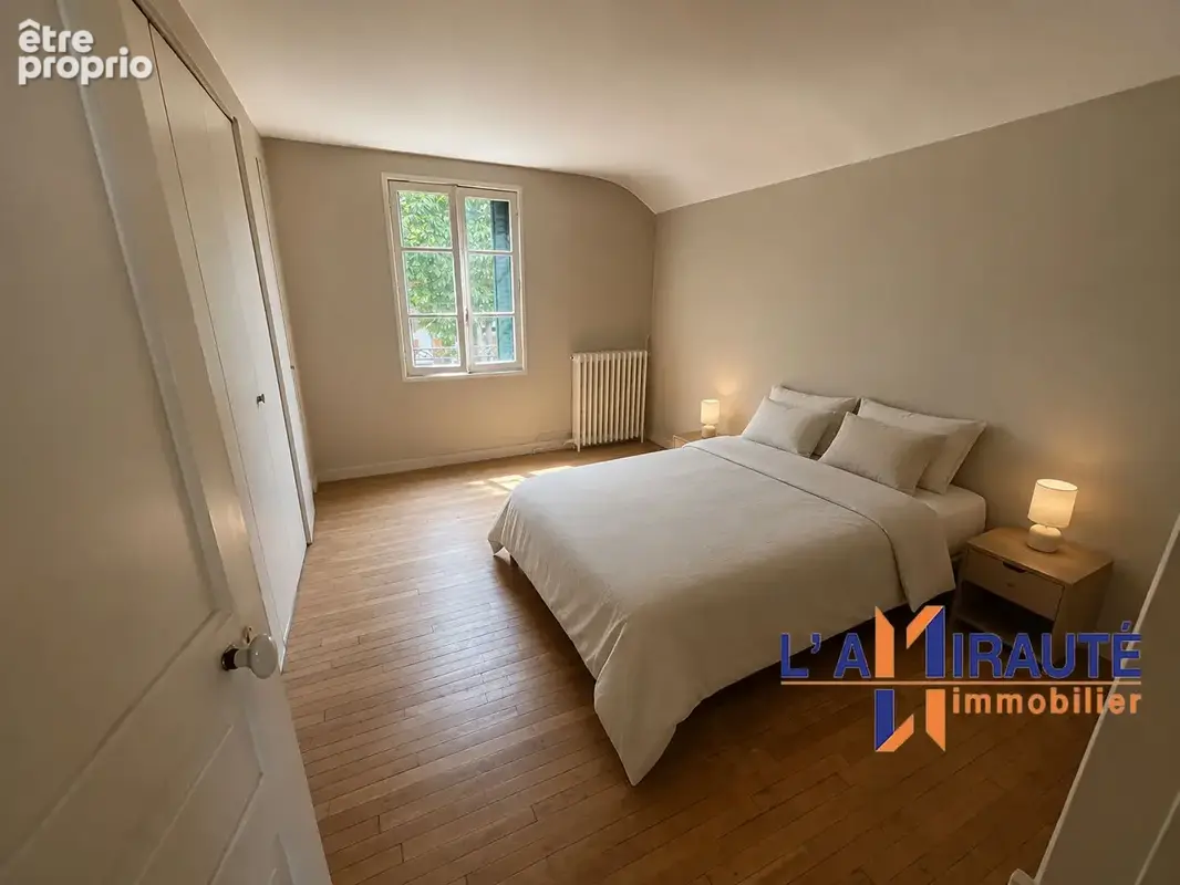 Maisons-Laffitte Maison de charme (4 pièces) à fort potentiel de 105m² - photo 7