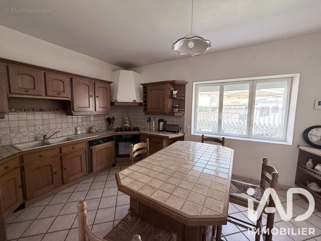 Maison 120 m² à Bellefontaine  - photo 4