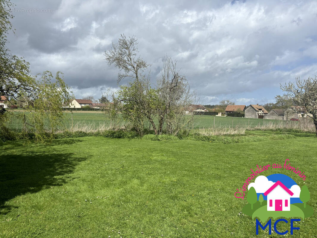 Terrain à BONNIERES-SUR-SEINE