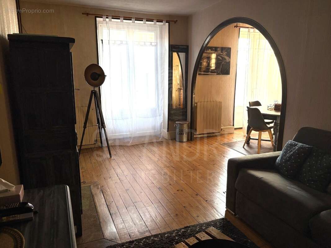 Maison à BEAUREPAIRE