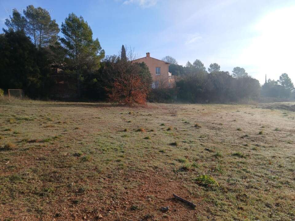 Terrain à CARCES