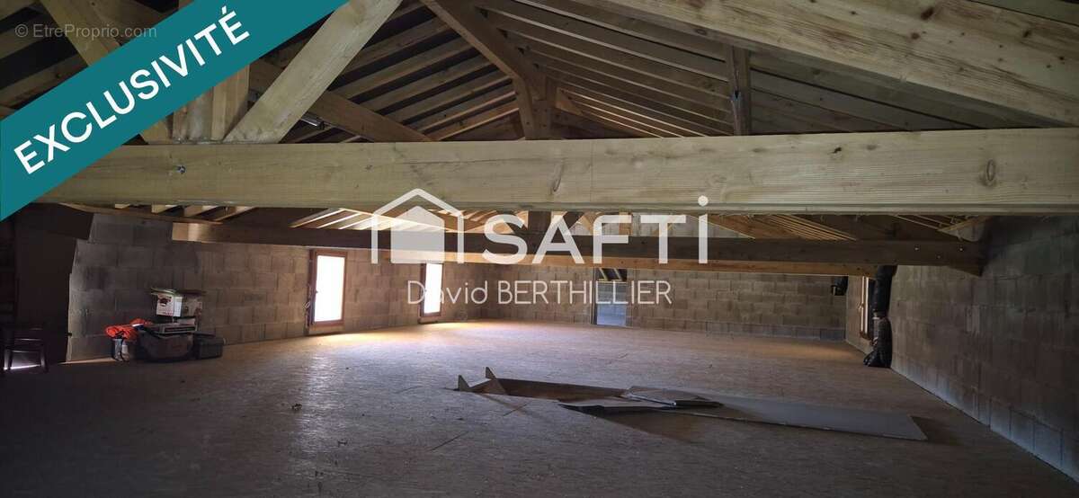 Photo 5 - Maison à SAINT-ETIENNE-DU-BOIS