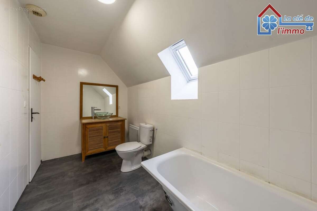 Maison à MOISSY-CRAMAYEL