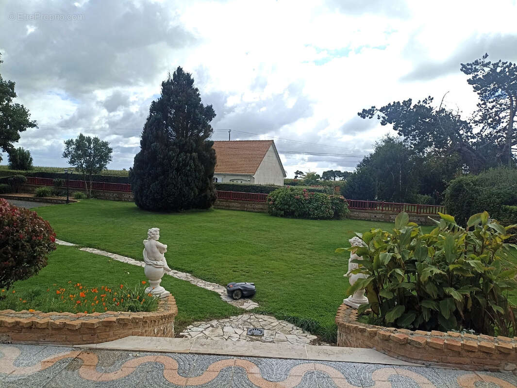 Maison à SAINT-JOUIN-BRUNEVAL