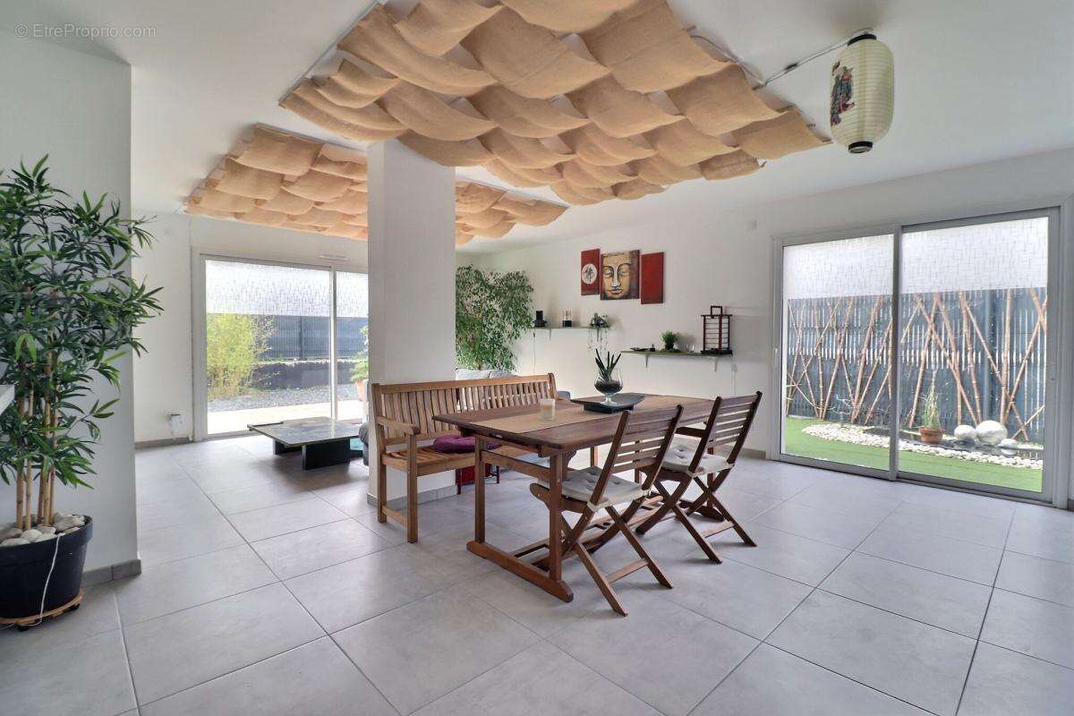 Maison à BOUCHEMAINE