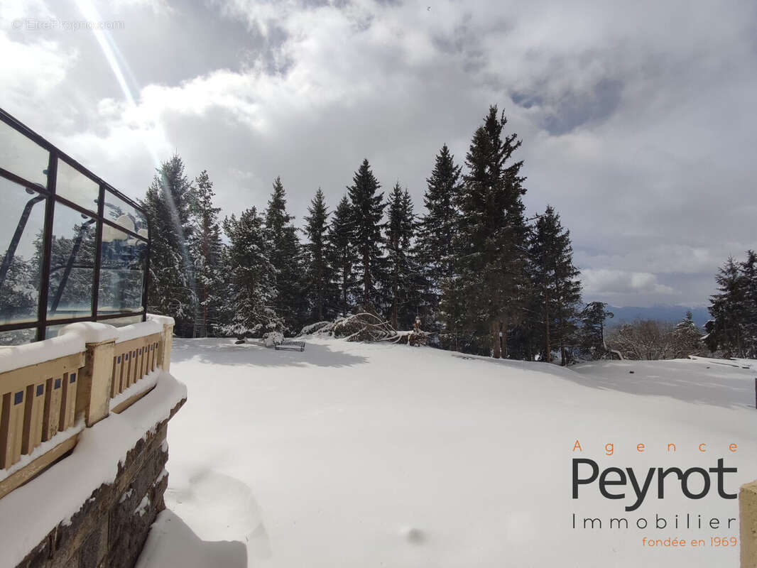 Appartement à FONT-ROMEU-ODEILLO-VIA