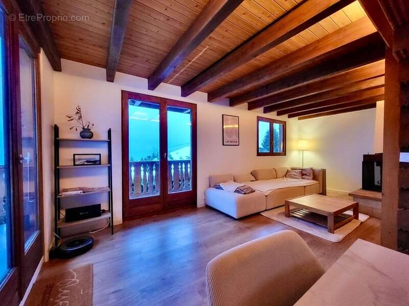 Maison à THOLLON-LES-MEMISES