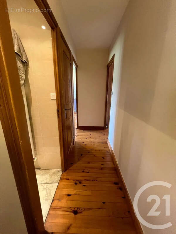 Maison 131 m² à Reilhac  - photo 9