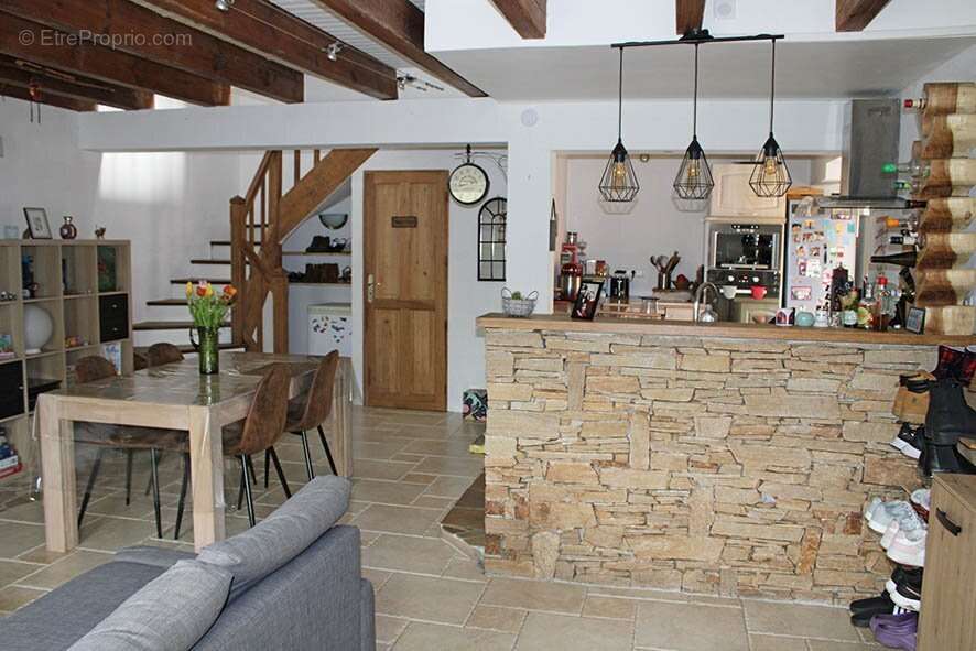 Maison à LA VARENNE