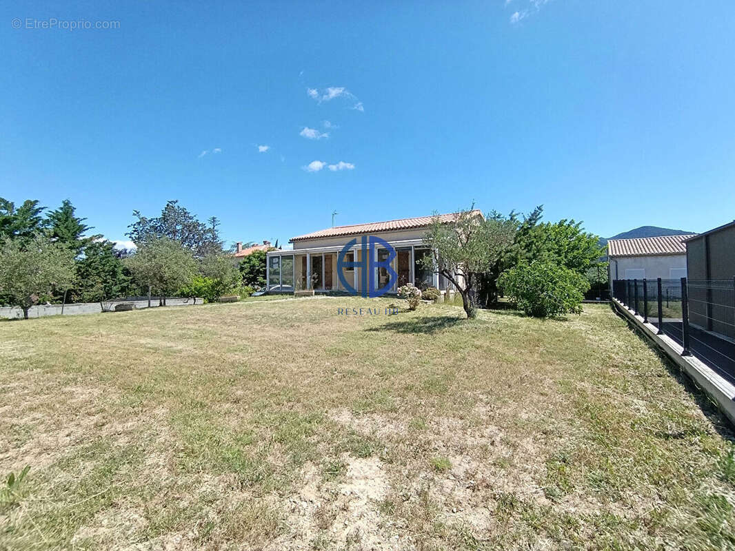 Maison à MIRABEL-AUX-BARONNIES