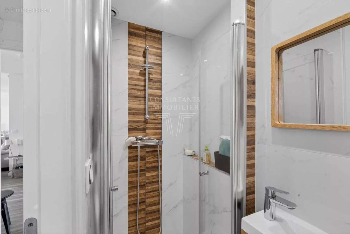 Appartement à MANDELIEU-LA-NAPOULE