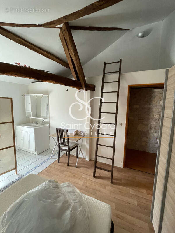 Appartement à CHAMPNIERS