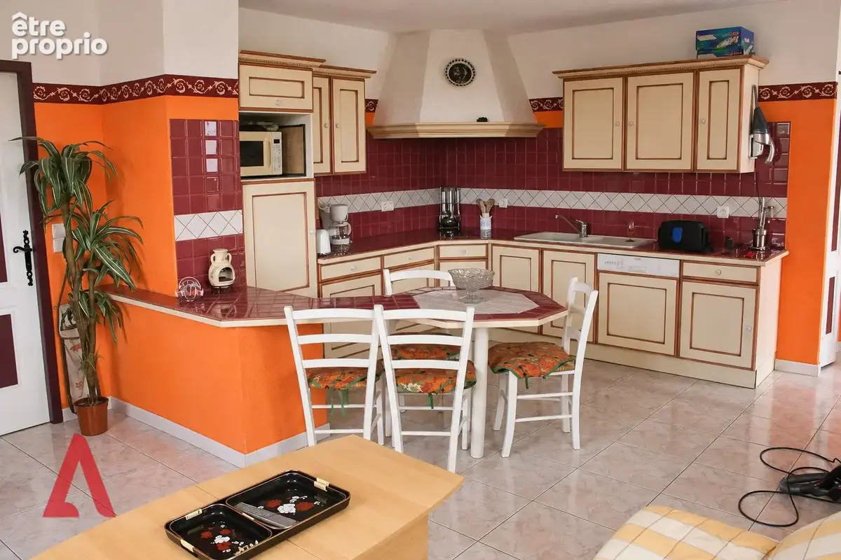 Villa atypique avec piscine et 4 logements à caux - photo 7