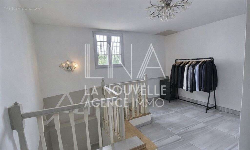 Coup de cœur ! Maison 6 pièces entièrement rénovée avec jardin, terrasse et garage - photo 7