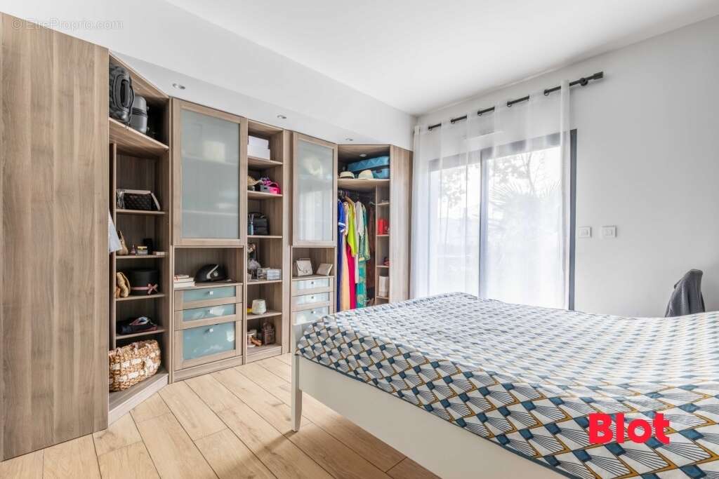 Maison à NOYAL-CHATILLON-SUR-SEICHE