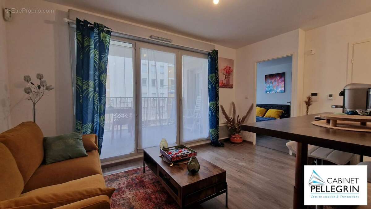 Appartement à MARSEILLE-10E